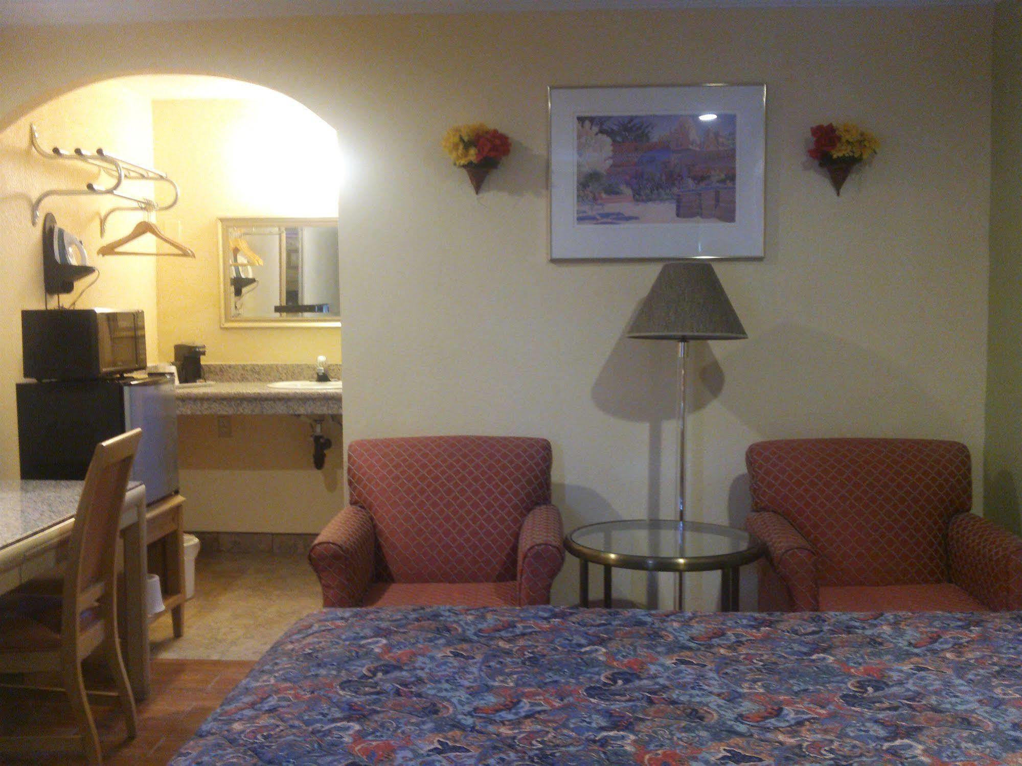 Sunstar Inn Los Banos Extérieur photo