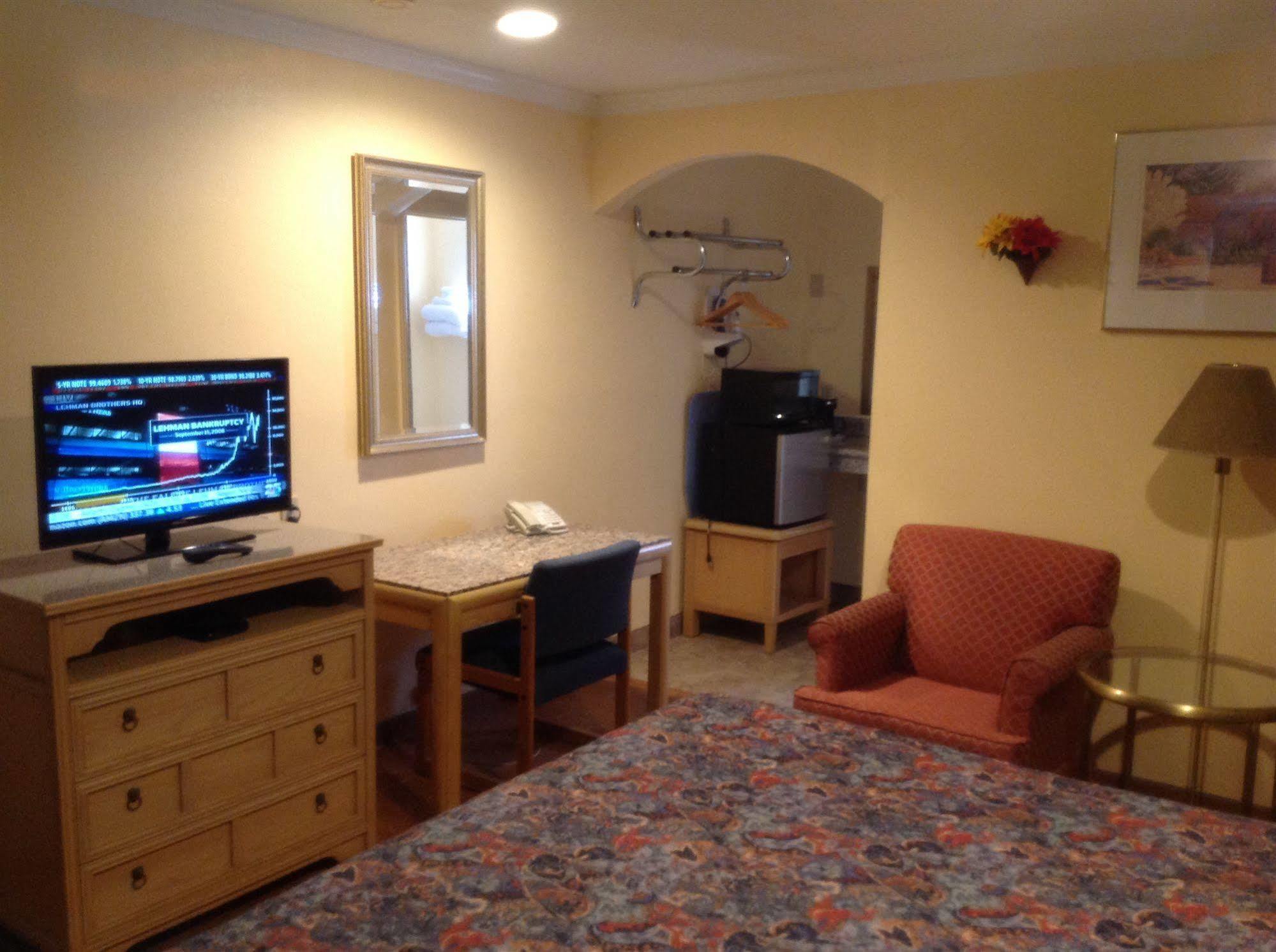 Sunstar Inn Los Banos Extérieur photo